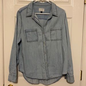 Universal Thread light washed denim shirt -XL